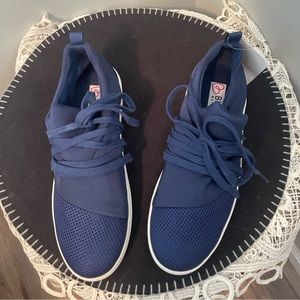 Blondo Waterproof Tennis Shoe